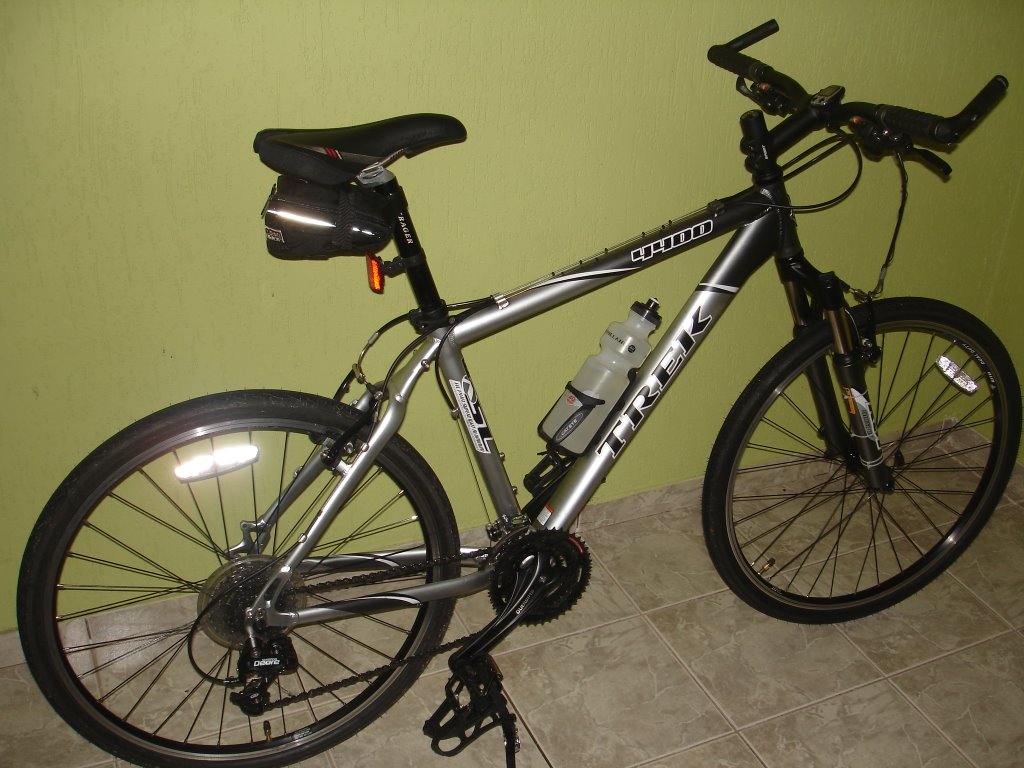 Trek 4400 bike sale